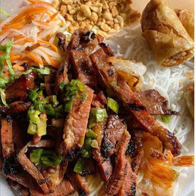 V6 Bun Thit Nuong Cha Gio.
